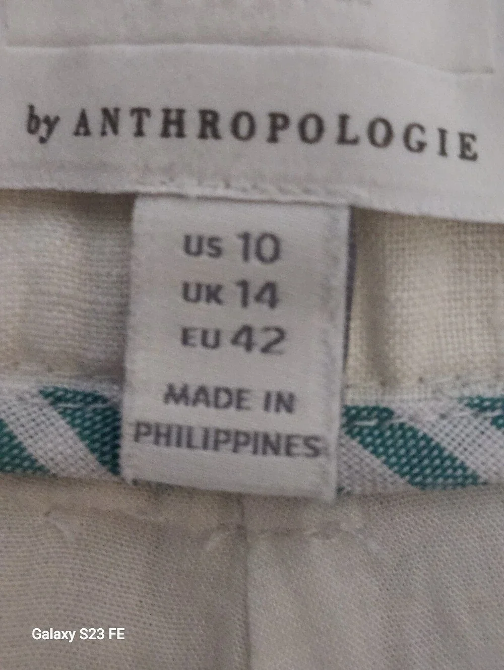 Classic Staple with a Modern Twist!
Gorgeous Linen Pants - Picture 6 of 10